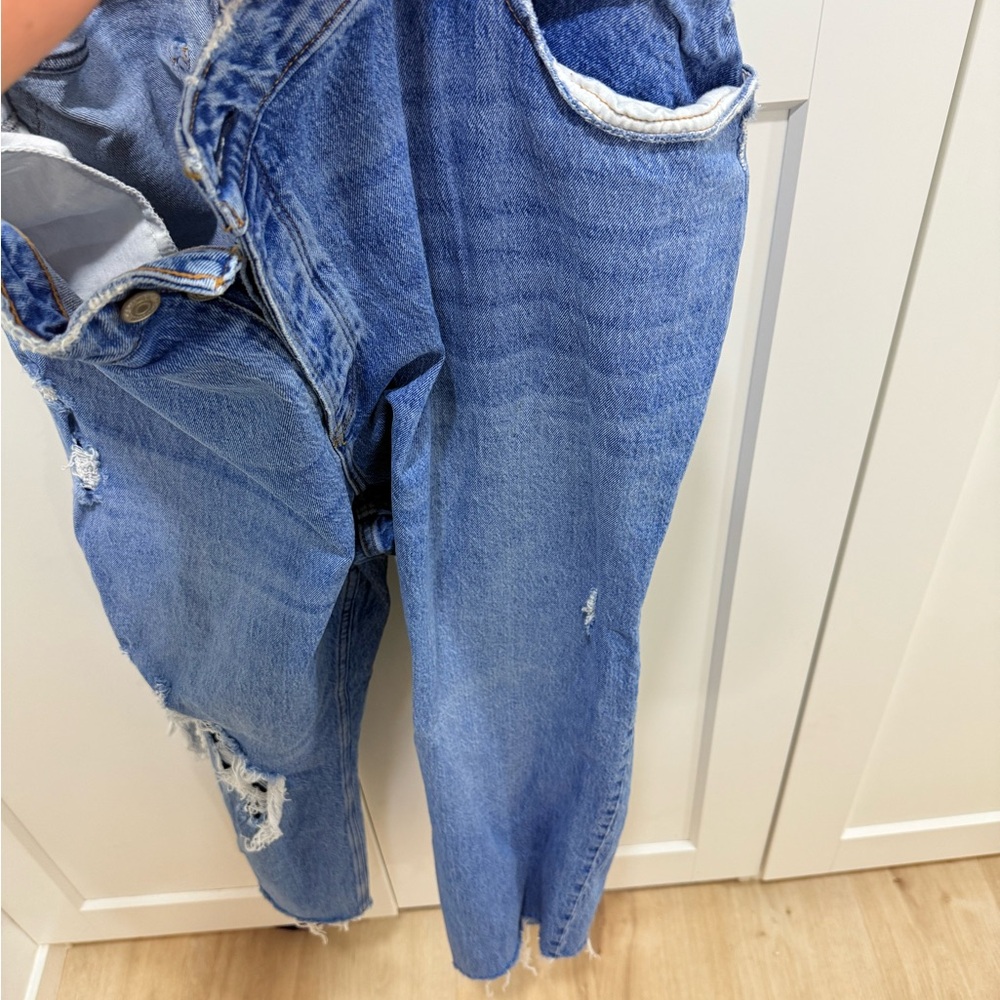 Abercrombie & Fitch The Dad High Rise Light Blue Jeans